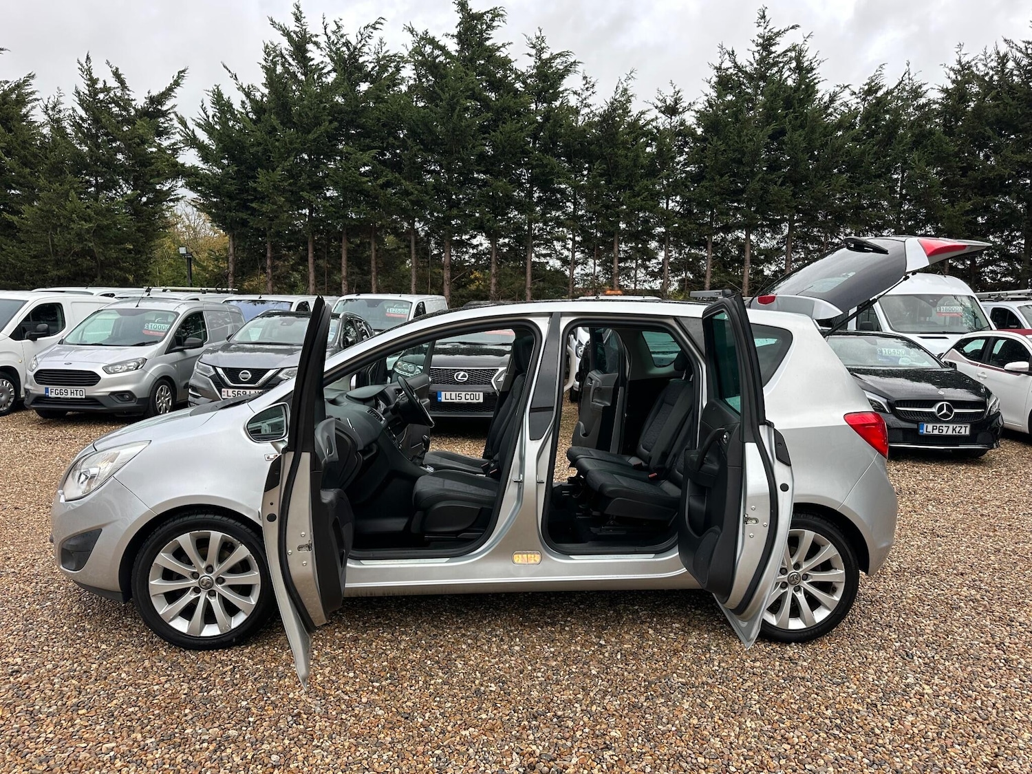 Used Vauxhall Meriva 2013 for sale - 76349845: Photo 21