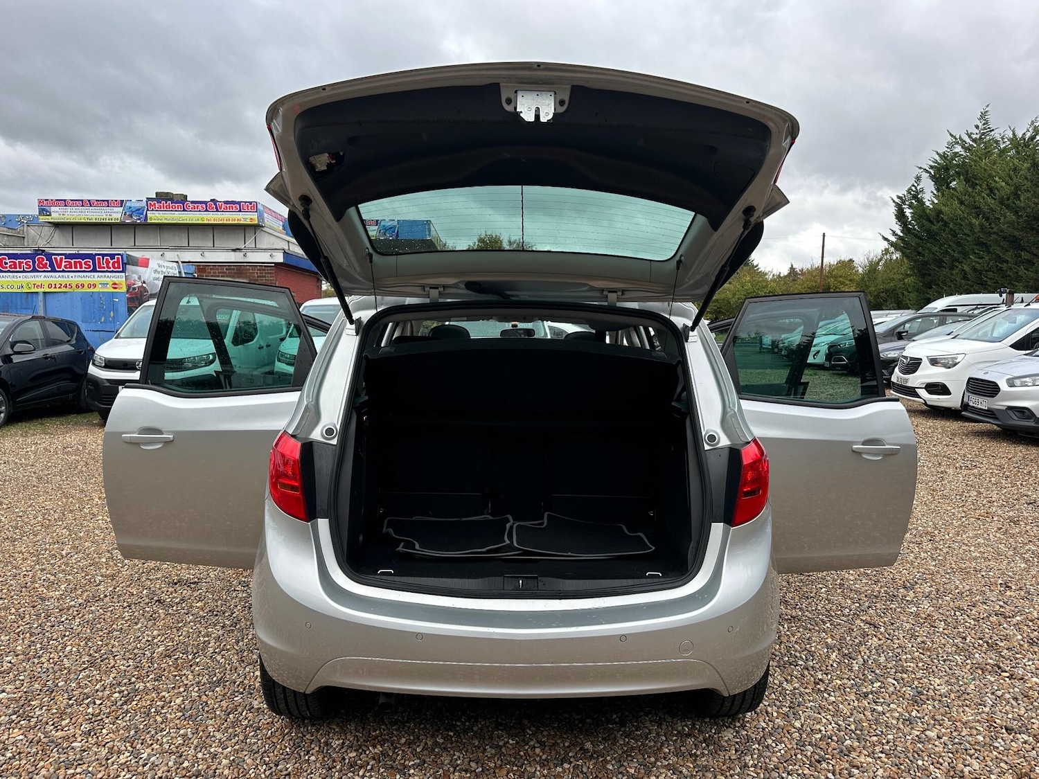 Used Vauxhall Meriva 2013 for sale - 76349845: Photo 23