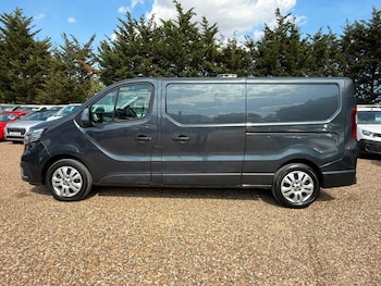 Used Renault Trafic 2023 for sale - 79387937: Photo