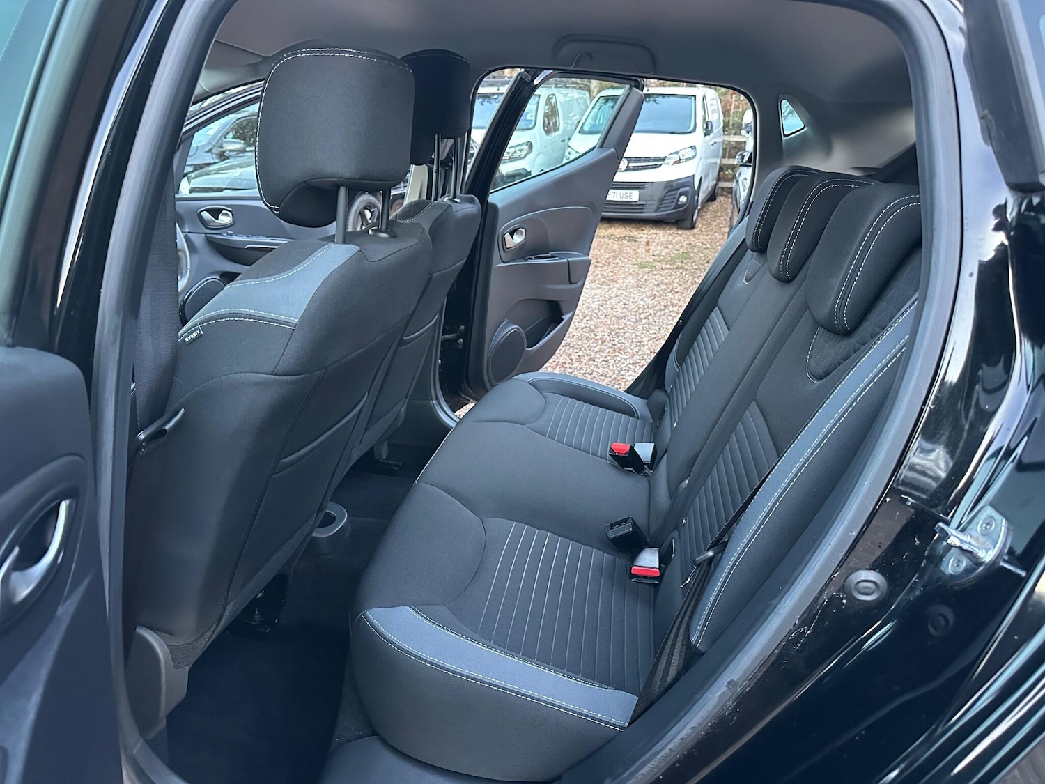 Used Renault Clio 2016 for sale - 76802184: Photo 15