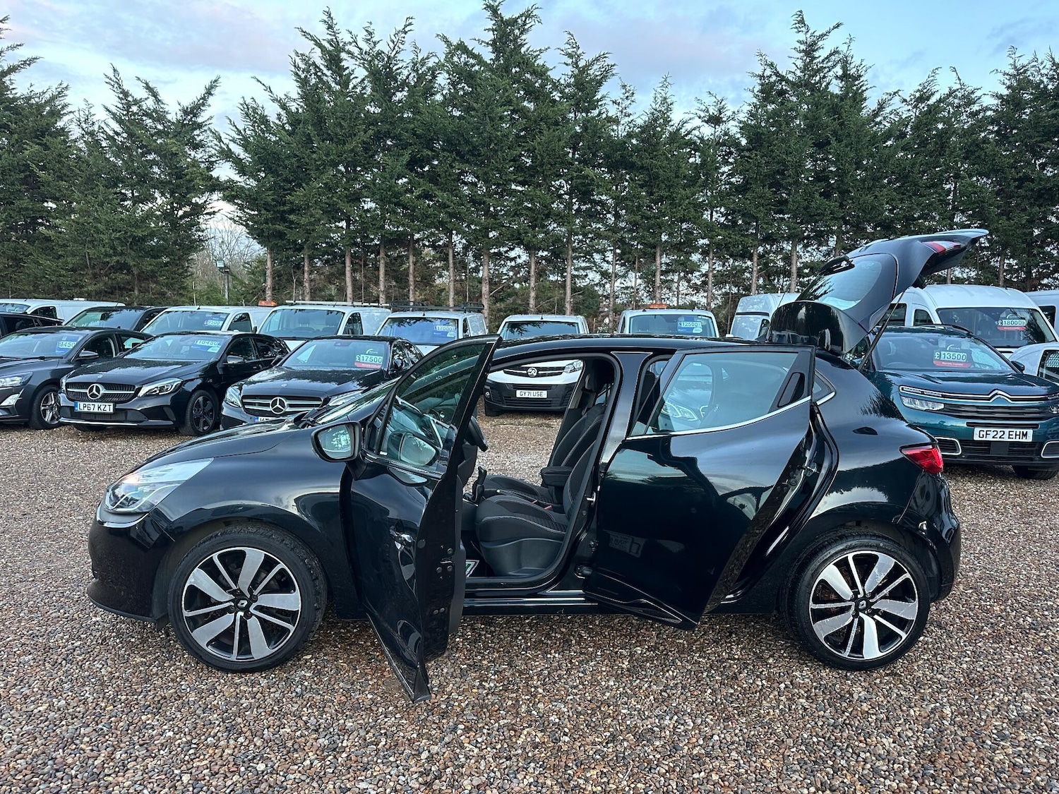 Used Renault Clio 2016 for sale - 76802184: Photo 19