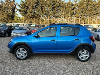 Used Dacia Sandero Stepway 2014 for sale - 78429908: Photo