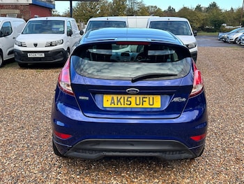 Used Ford Fiesta 2015 for sale - 76522316: Photo