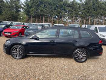 Used Volkswagen Golf 2017 for sale - 75246512: Photo
