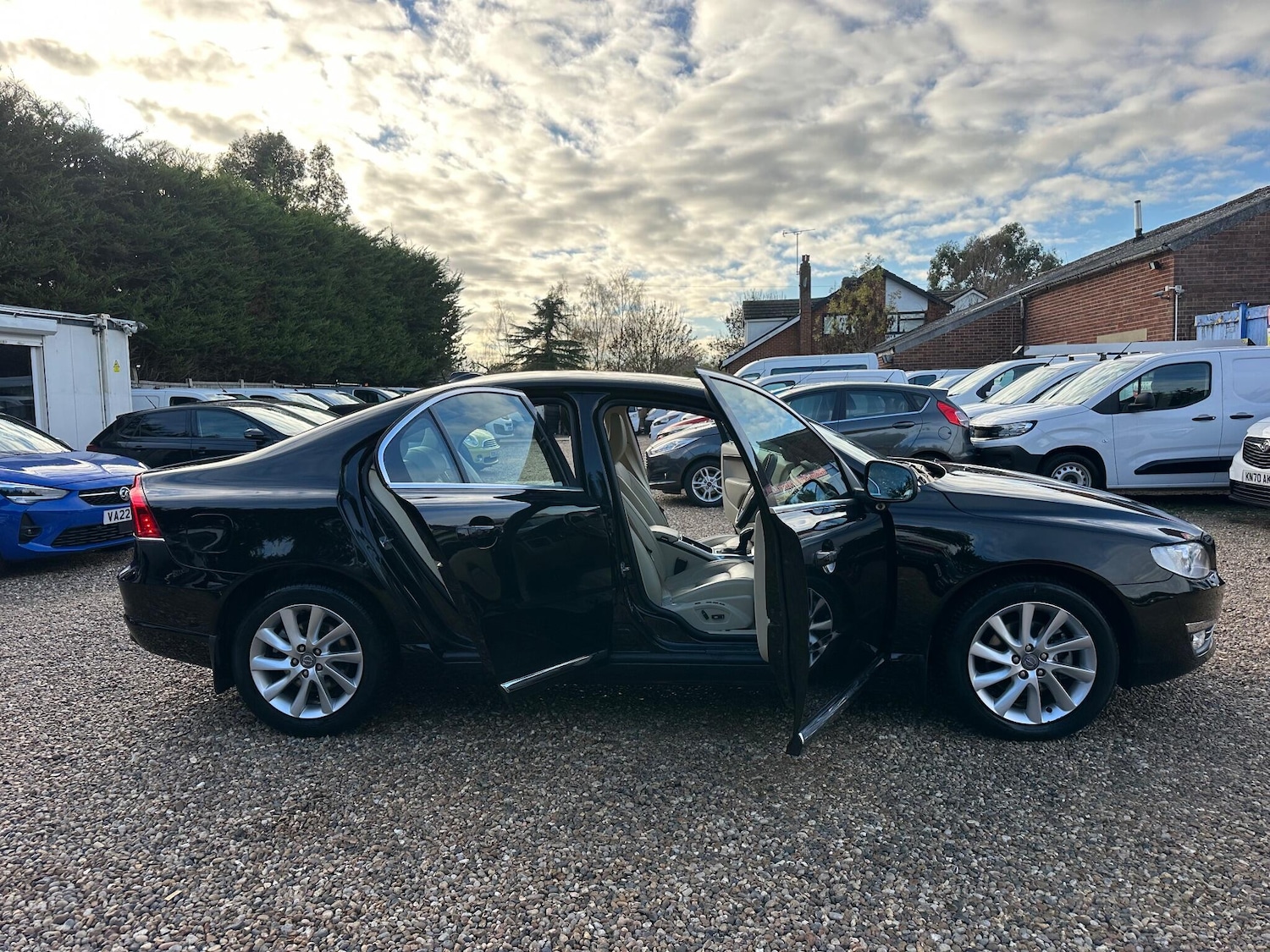 Used Volvo S80 2014 for sale - 76537780: Photo 23