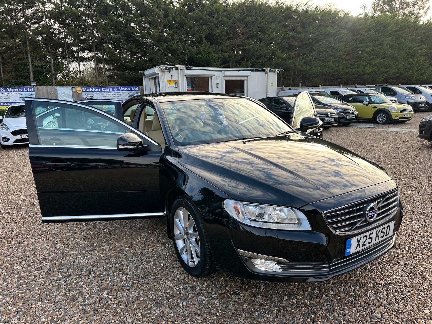 Used Volvo S80 2014 for sale - 76537780: Photo 24