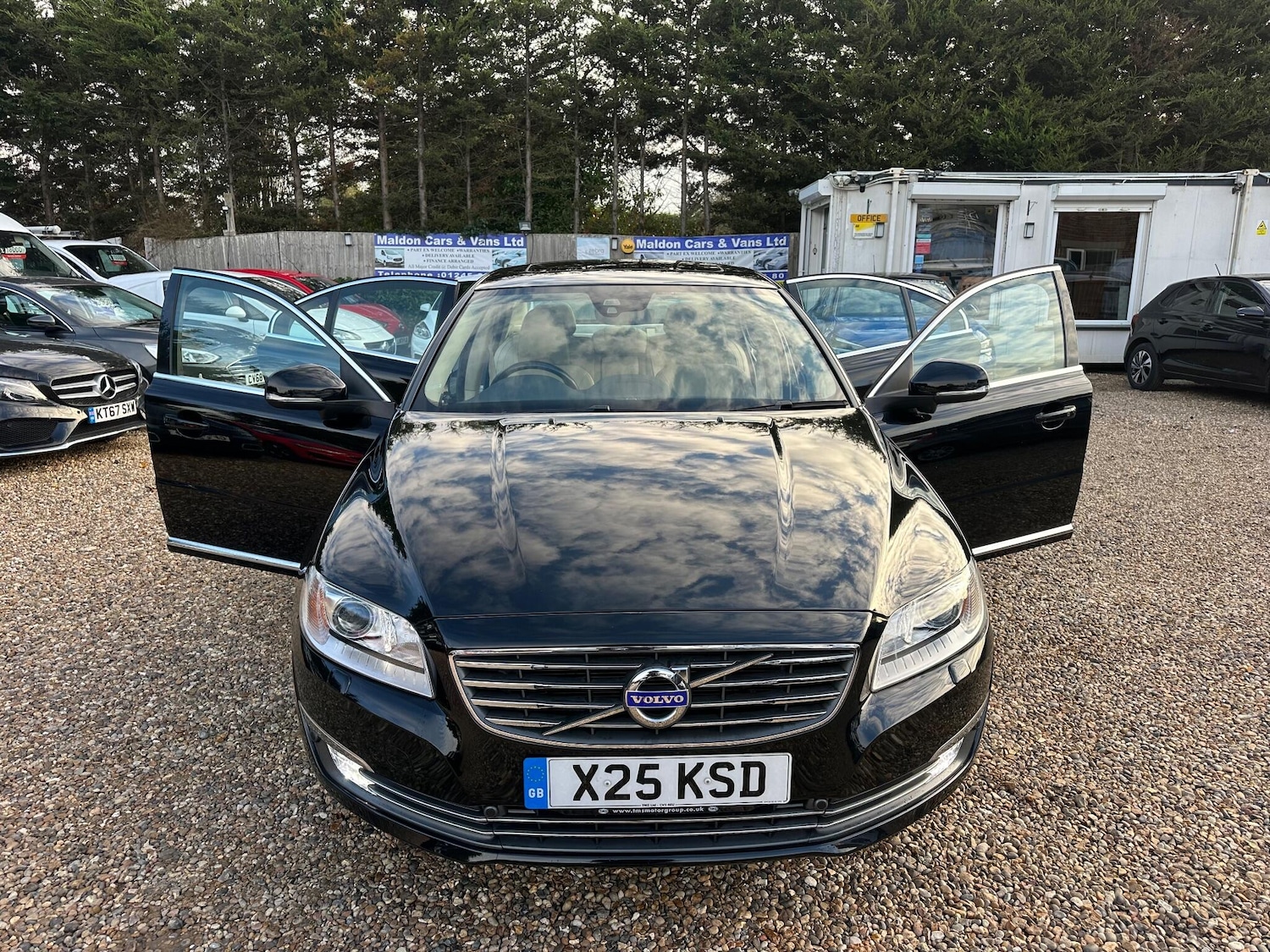 Used Volvo S80 2014 for sale - 76537780: Photo 25