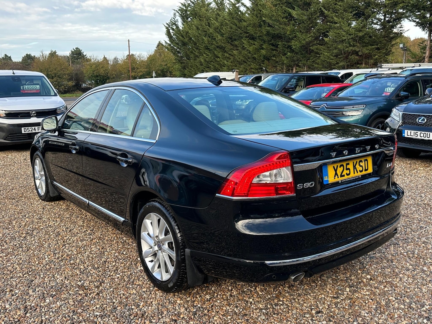 Used Volvo S80 2014 for sale - 76537780: Photo 3