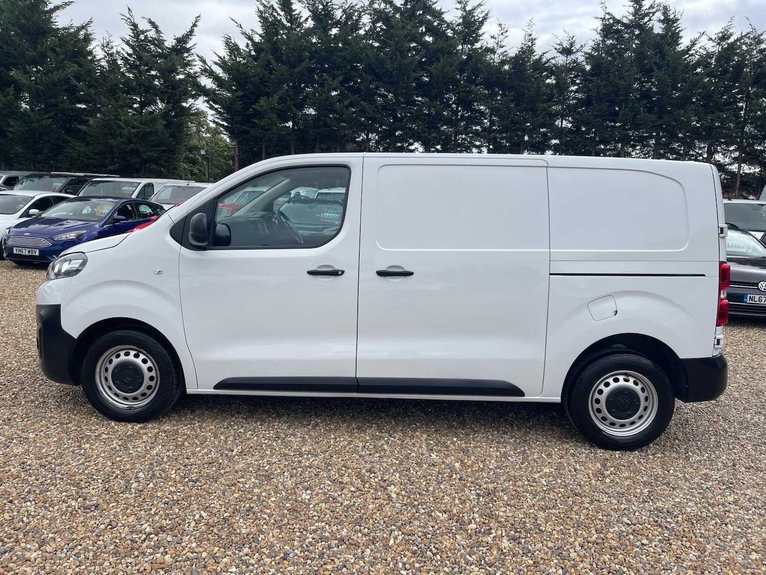 Used Citroen Dispatch 2023 for sale - 76562279: Photo 2