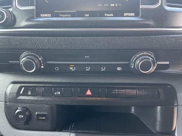 Used Vauxhall Vivaro 2020 for sale - 76094635: Photo 15