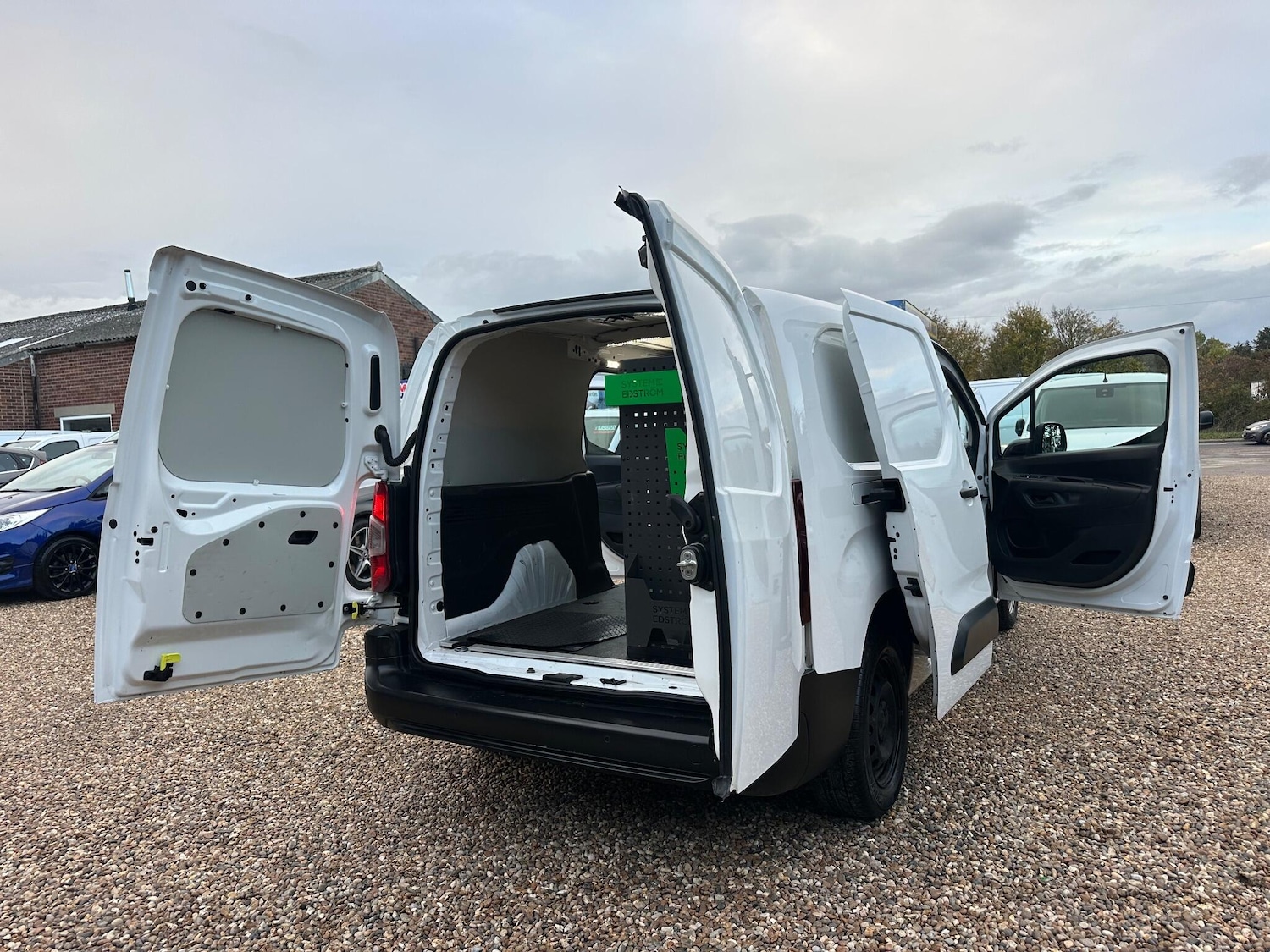 Used Vauxhall Combo 2020 for sale - 76432482: Photo 24