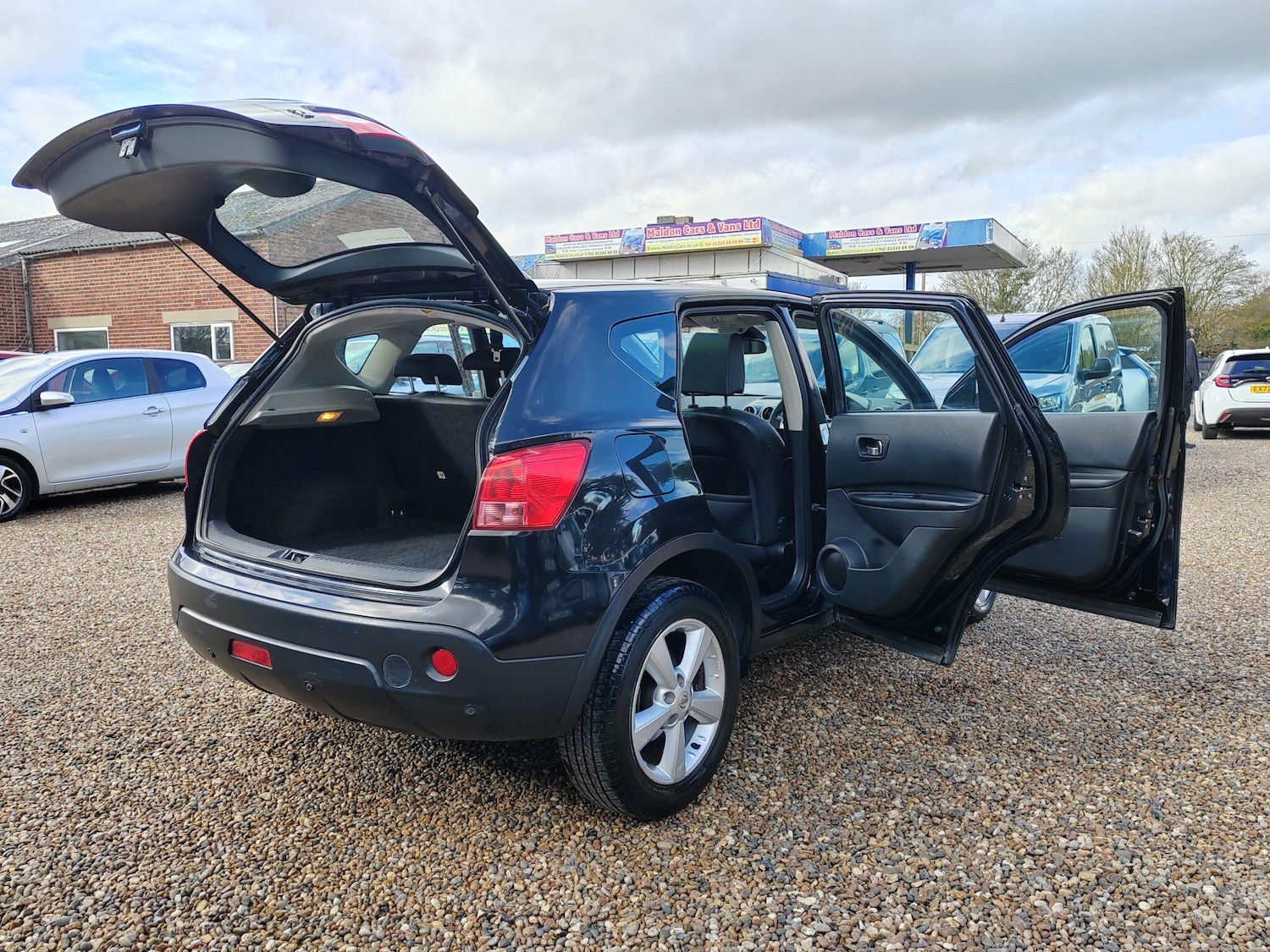 Used Nissan Qashqai for sale - 77670650: Photo 25