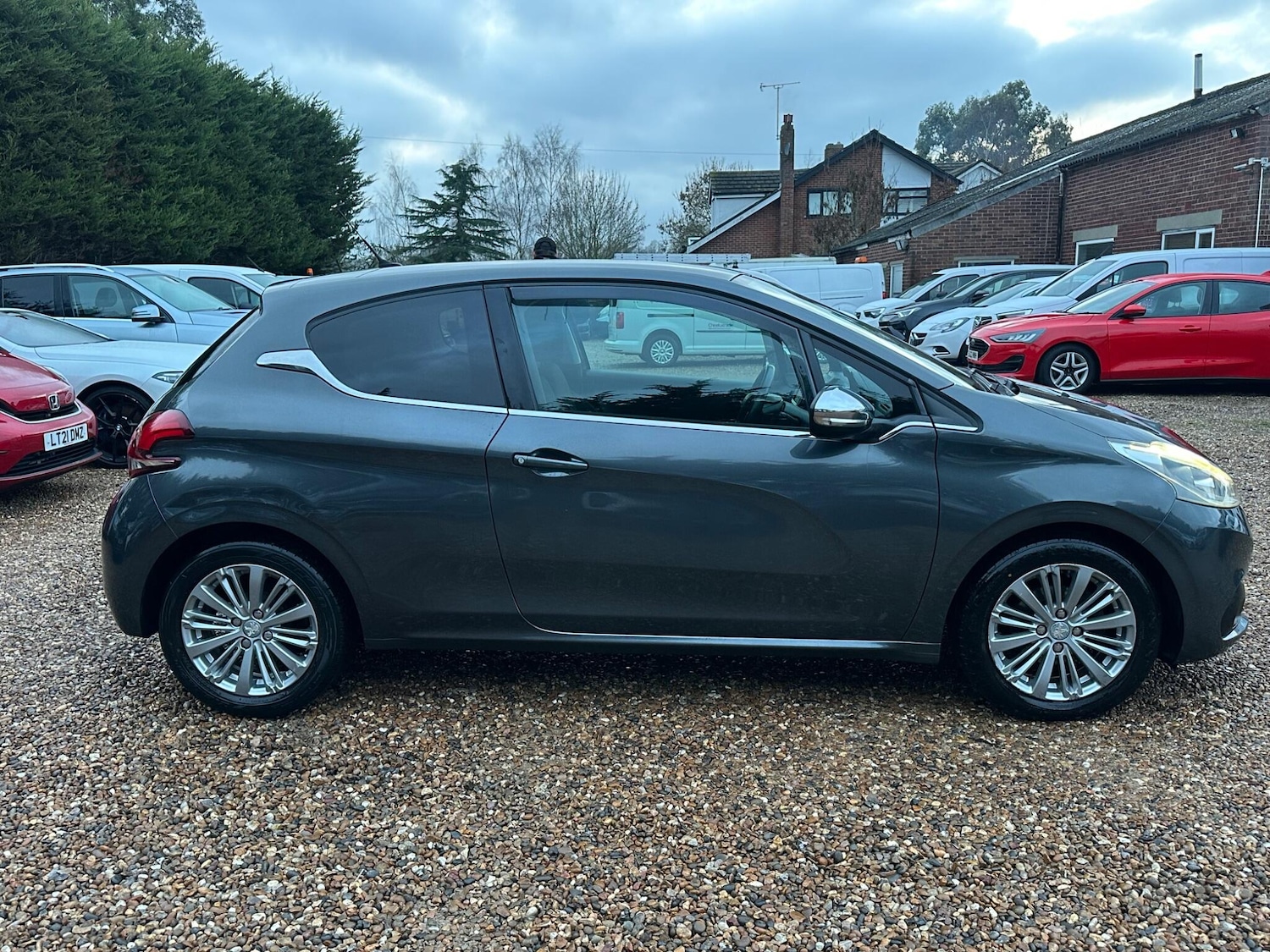 Used Peugeot 208 for sale - 77237675: Photo 6