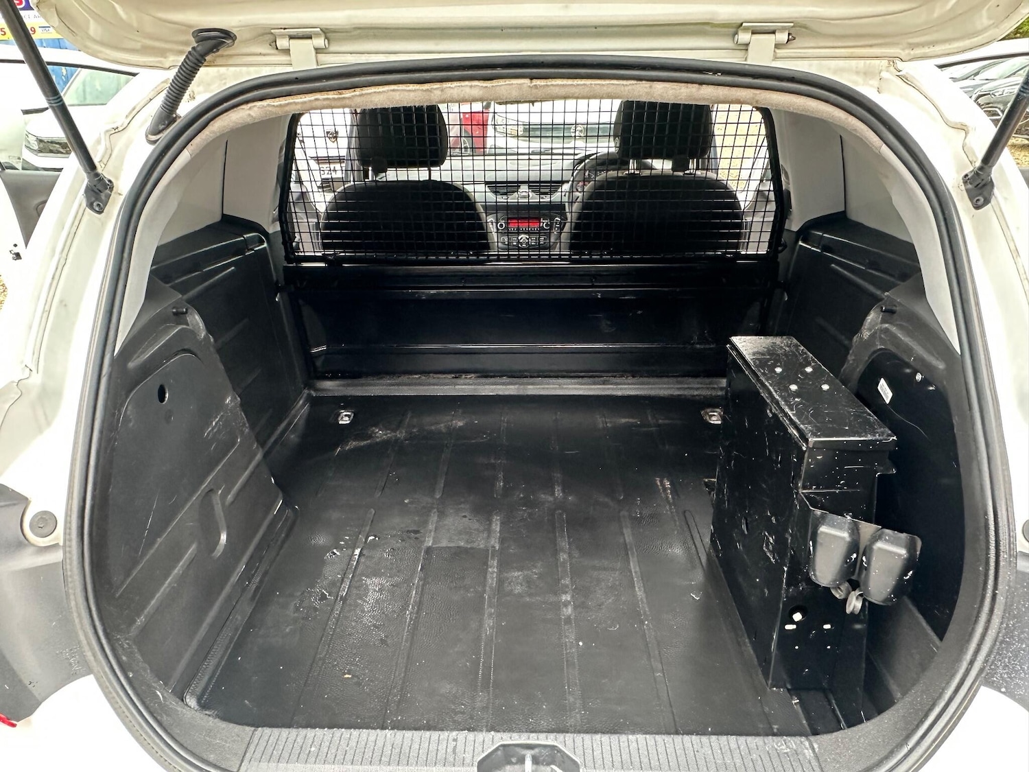 Used Vauxhall Corsa Van 2018 for sale - 76306550: Photo 14