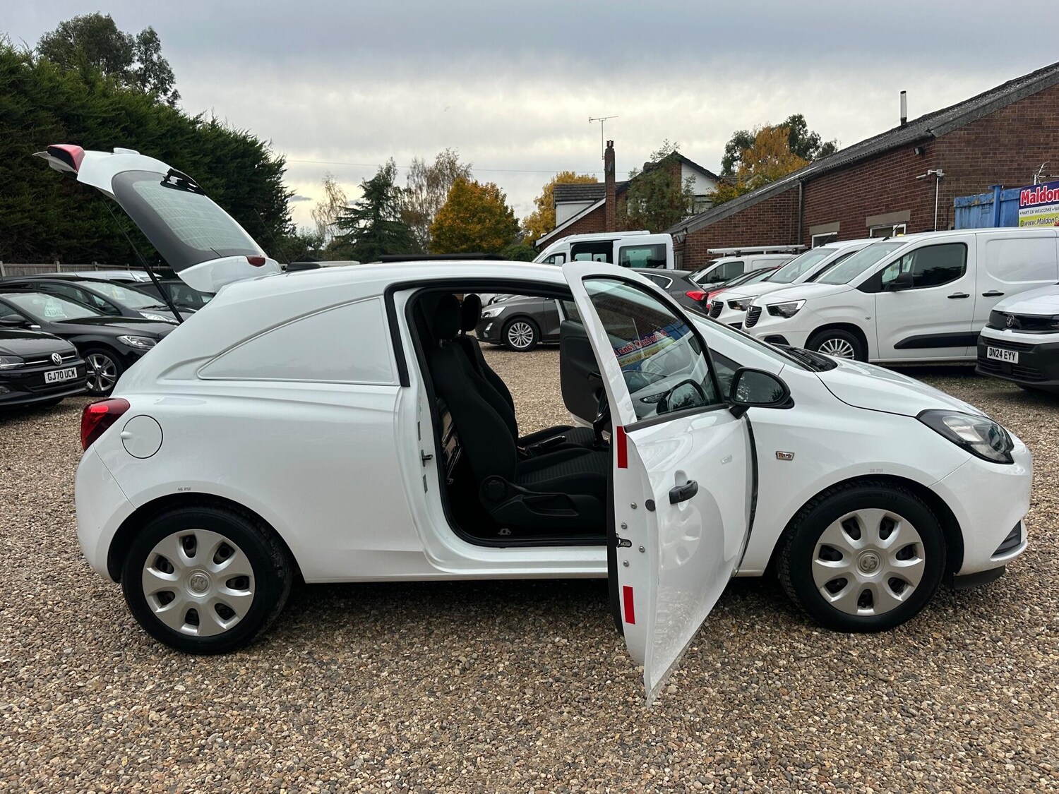 Used Vauxhall Corsa Van 2018 for sale - 76306550: Photo 22