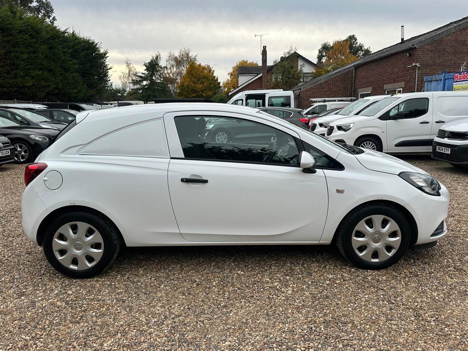 Used Vauxhall Corsa Van 2018 for sale - 76306550: Photo 6