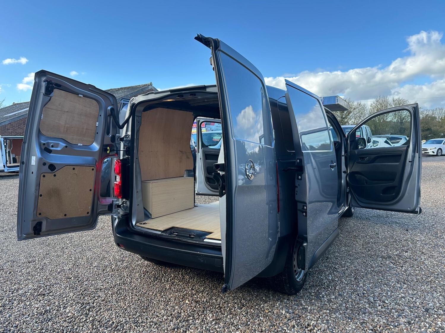 Used Vauxhall Vivaro 2024 for sale - 77970685: Photo 24