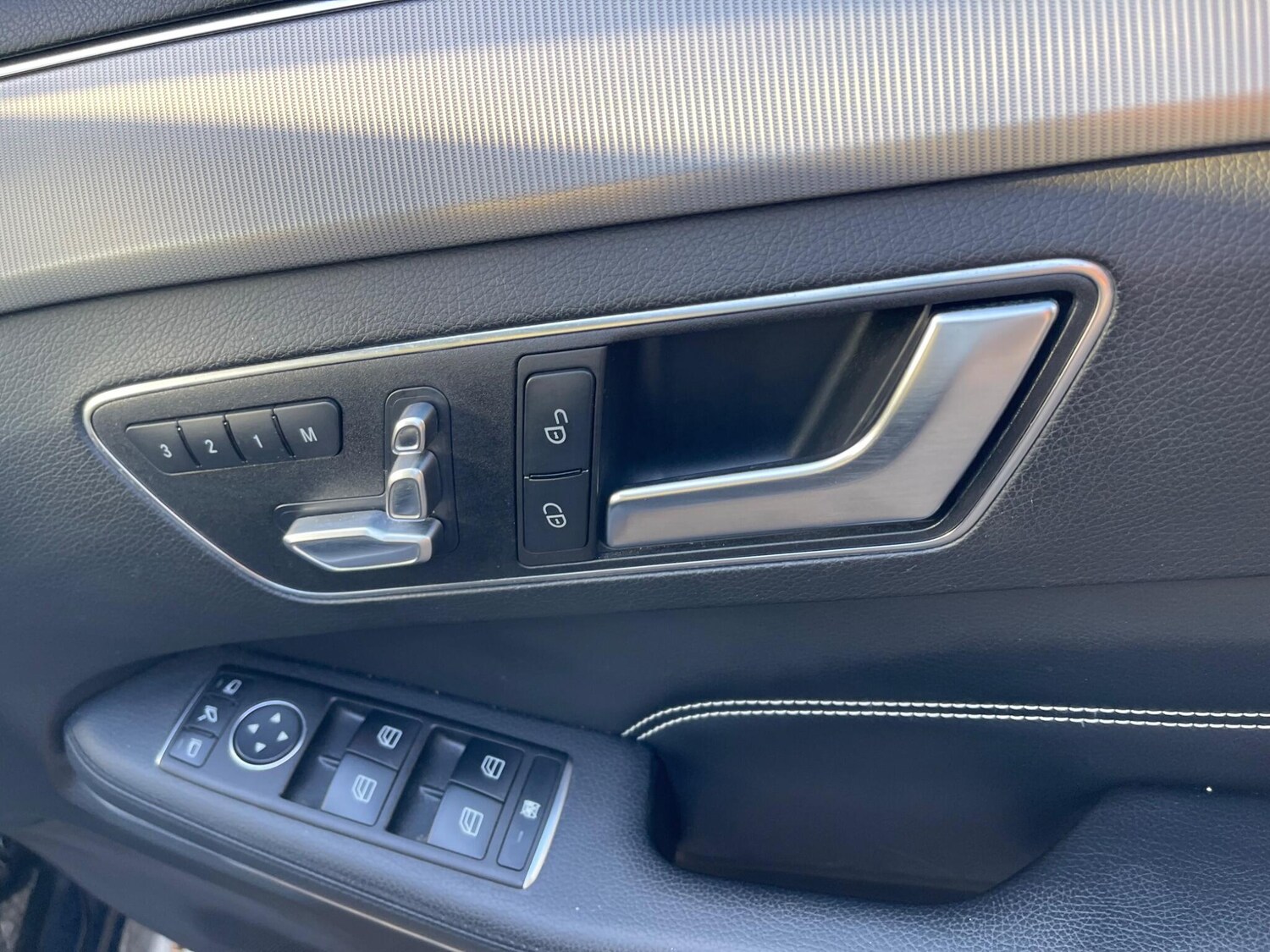 Used Mercedes-Benz E-Class 2014 for sale - 76061003: Photo 17