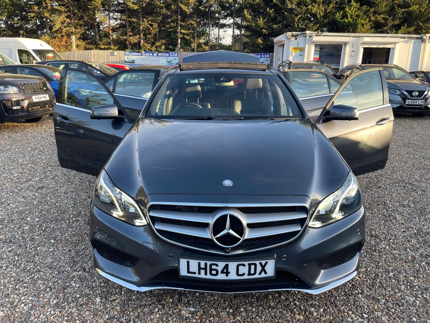 Used Mercedes-Benz E-Class 2014 for sale - 76061003: Photo 39