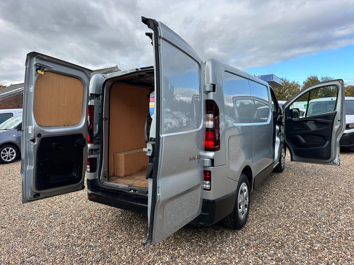 Used Renault Trafic 2022 for sale - 76485799: Photo 25