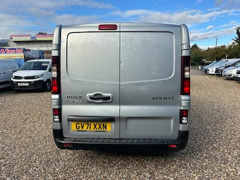 Used Renault Trafic 2022 for sale - 76485799: Photo