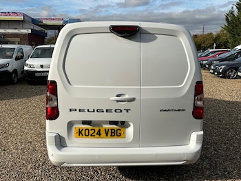 Used Peugeot Partner 2024 for sale - 76199910: Photo