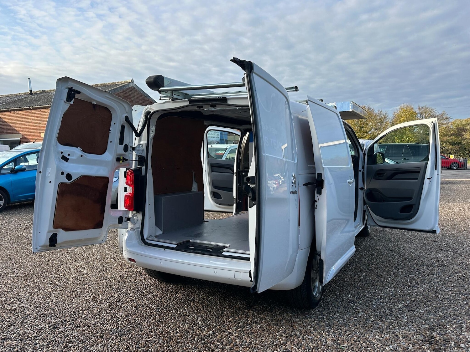 Used Citroen Dispatch 2019 for sale - 76550644: Photo 28