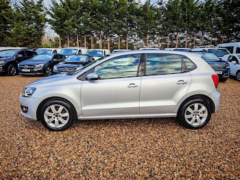 Used Volkswagen Polo 2014 for sale - 76953503: Photo