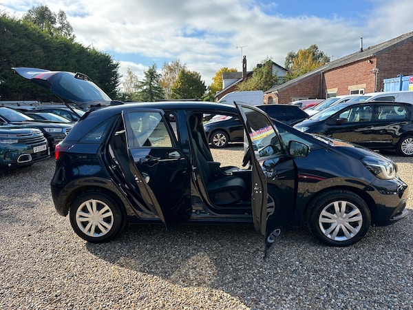 Used Honda Jazz 2022 for sale - 76215340: Photo 24
