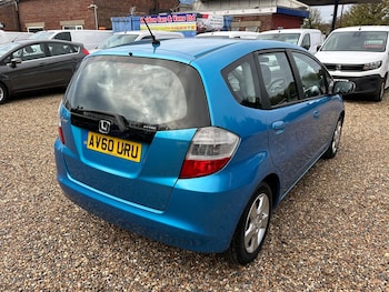 Used Honda Jazz 2010 for sale - 76562210: Photo