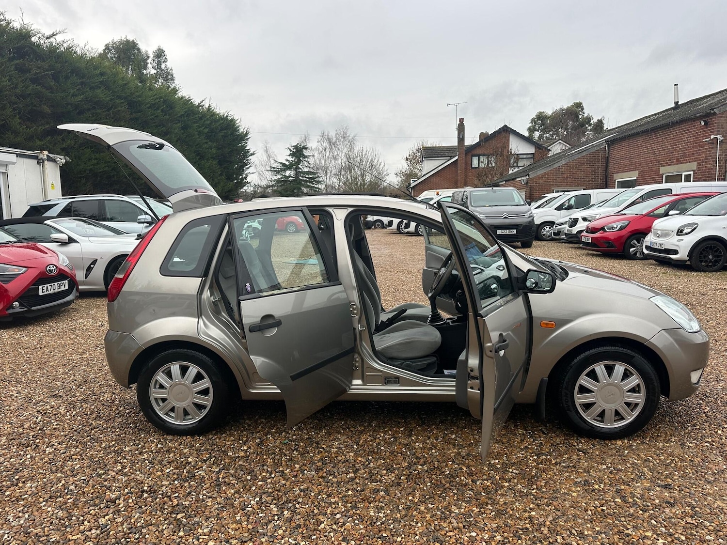 Used Ford Fiesta 2003 for sale - 77166598: Photo 23