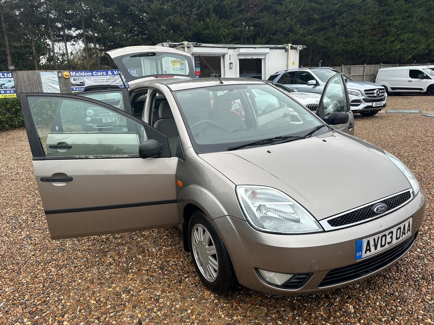 Used Ford Fiesta 2003 for sale - 77166598: Photo 24
