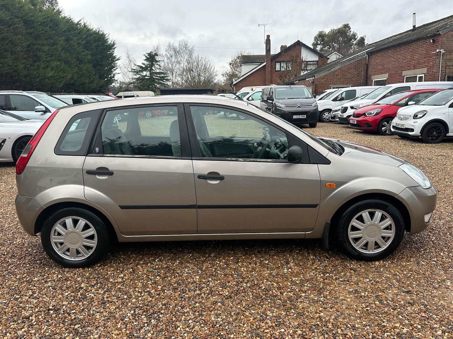 Used Ford Fiesta 2003 for sale - 77166598: Photo 6