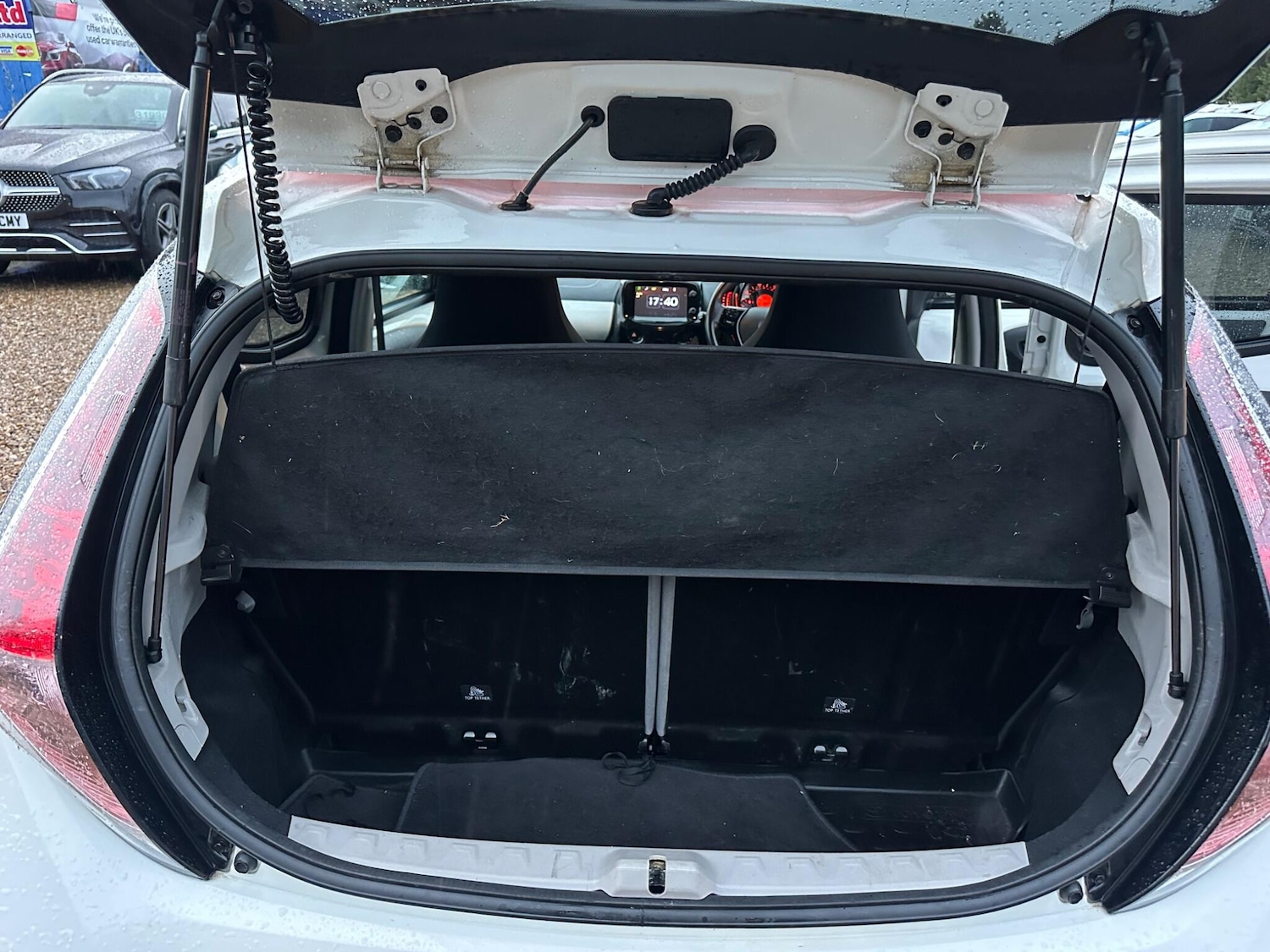 Used Toyota AYGO 2018 for sale - 77509831: Photo 14