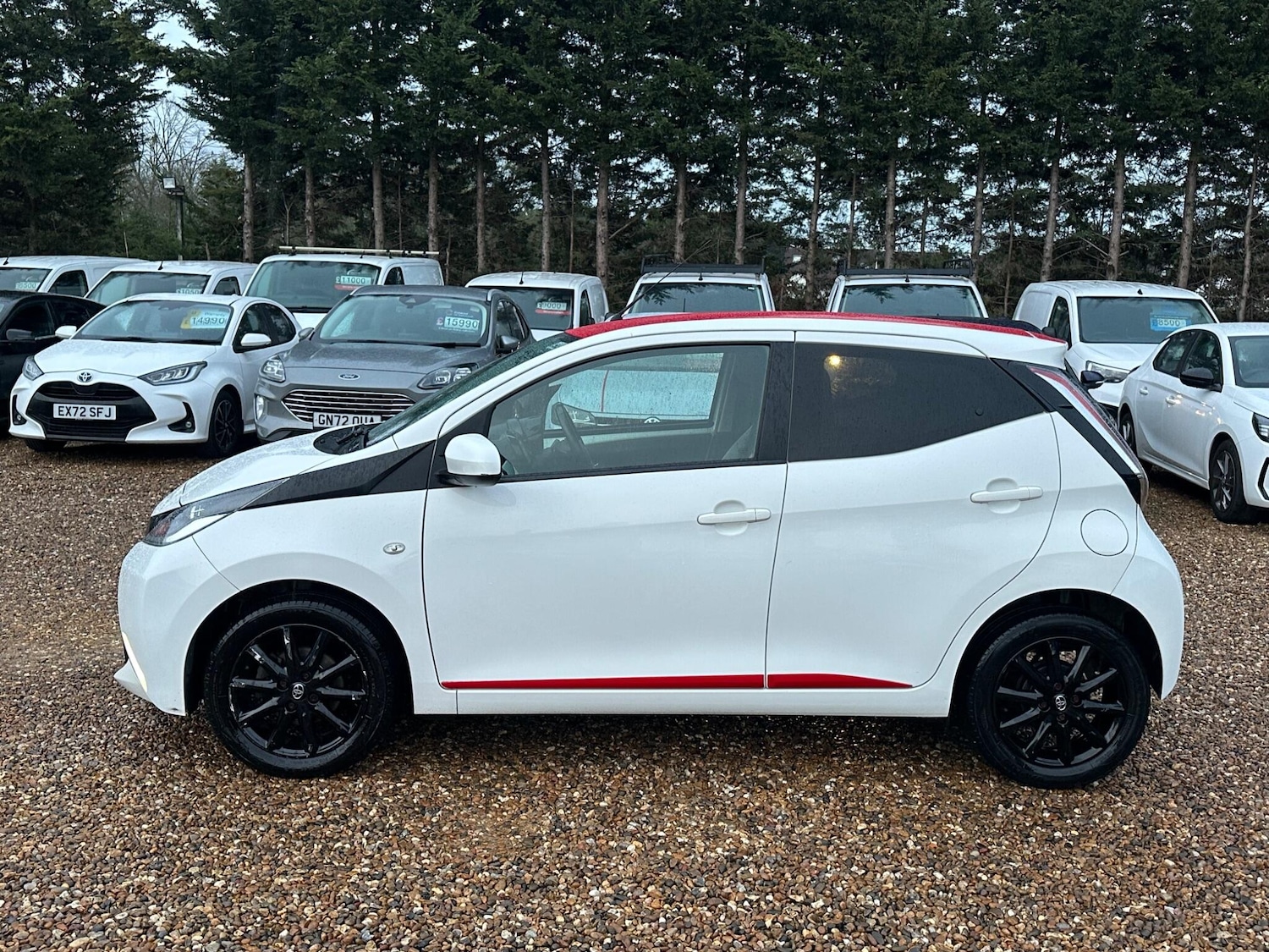 Used Toyota AYGO 2018 for sale - 77509831: Photo 2