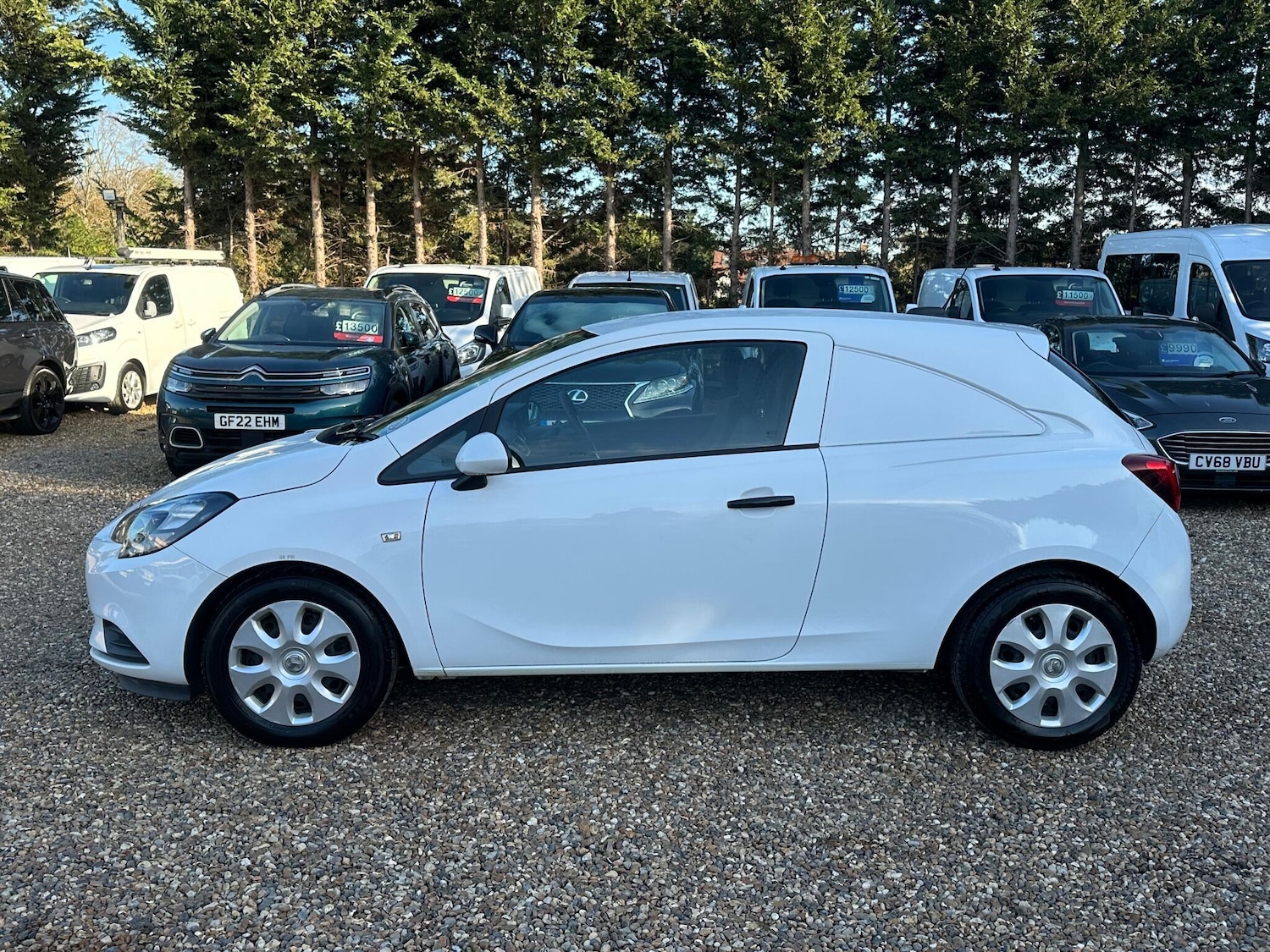 Used Vauxhall Corsa Van 2018 for sale - 76573308: Photo 2