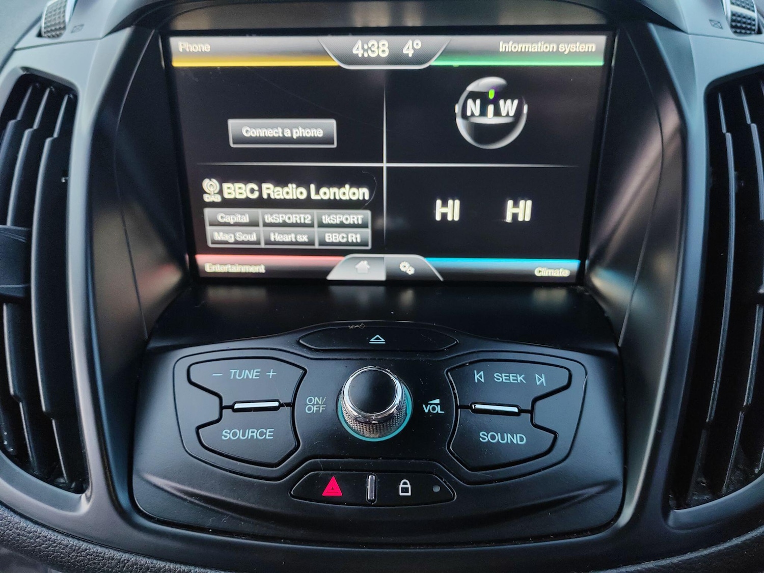 Used Ford Kuga 2016 for sale - 77386864: Photo 21