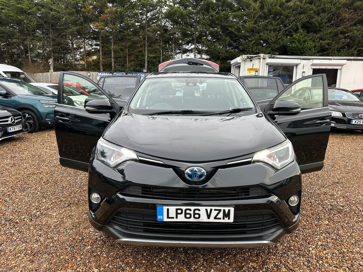 Used Toyota RAV4 2016 for sale - 76688805: Photo 27