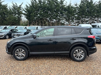 Used Toyota RAV4 2016 for sale - 76688805: Photo