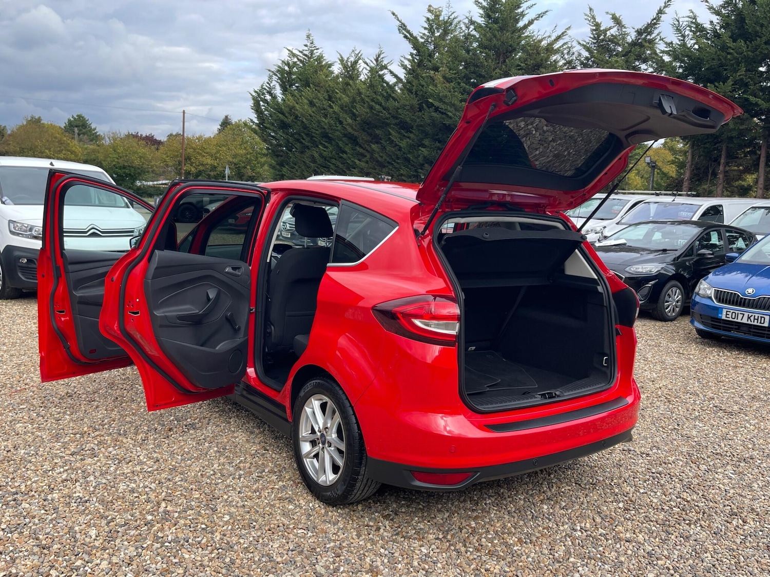 Used Ford C-Max 2017 for sale - 76060023: Photo 31