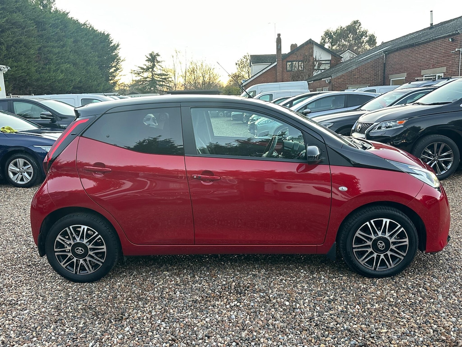 Used Toyota AYGO 2020 for sale - 76898727: Photo 6