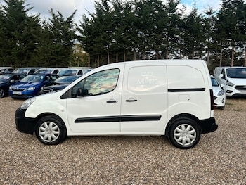 Used Peugeot Partner 2015 for sale - 76214143: Photo