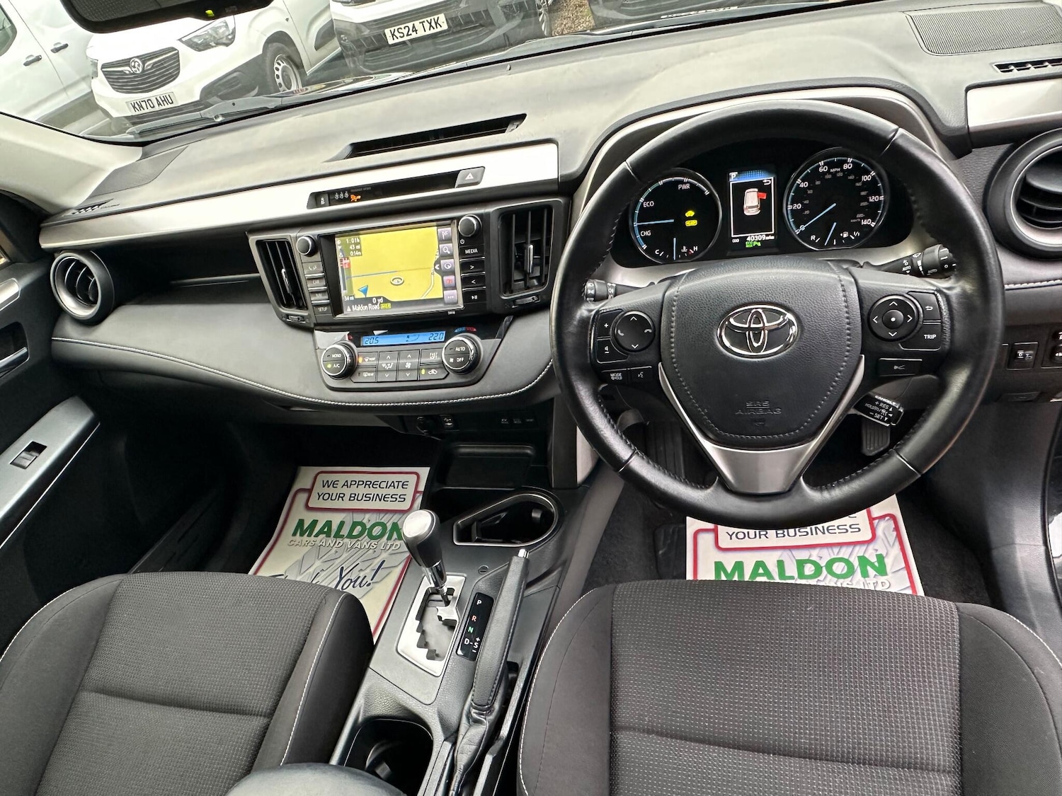 Used Toyota RAV4 2016 for sale - 77238031: Photo 10