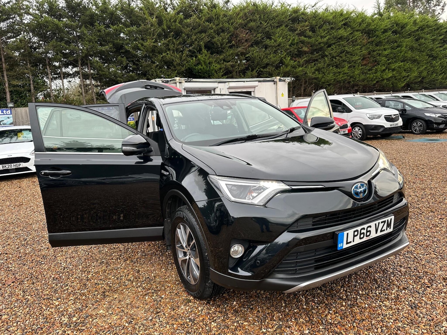 Used Toyota RAV4 2016 for sale - 77238031: Photo 26