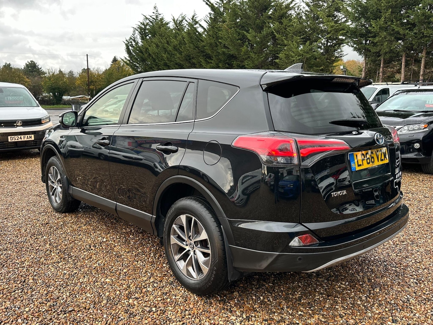 Used Toyota RAV4 2016 for sale - 77238031: Photo 3