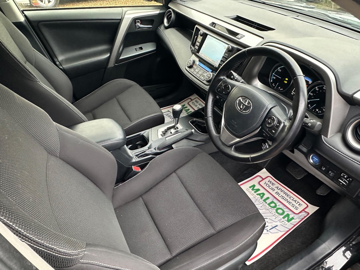 Used Toyota RAV4 2016 for sale - 77238031: Photo 9