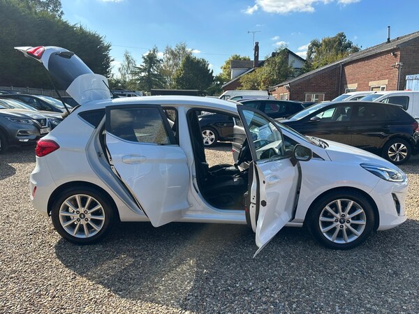 Used Ford Fiesta 2018 for sale - 76109342: Photo 24
