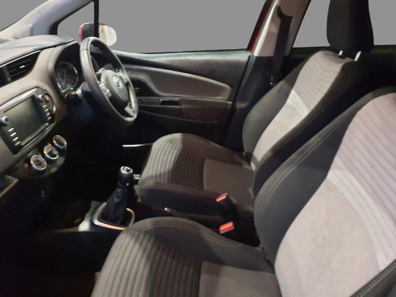 Used Toyota Yaris 2018 for sale - 77214927: Photo 5