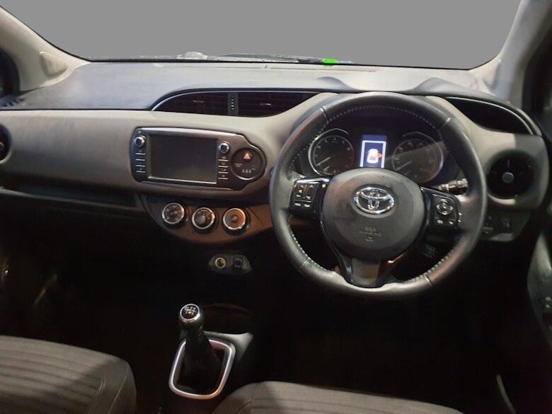 Used Toyota Yaris 2018 for sale - 77214927: Photo 8