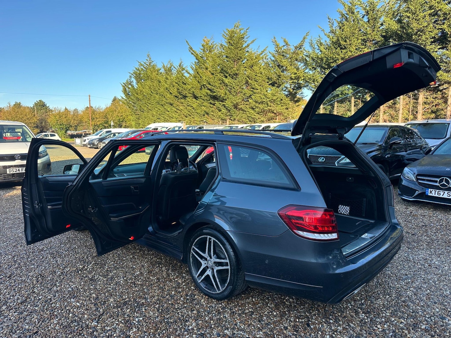 Used Mercedes-Benz E Class 2015 for sale - 76633517: Photo 24